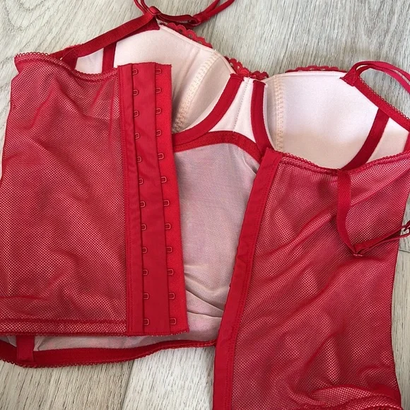 Btempt'd red corset top S - Picture 5 of 5
